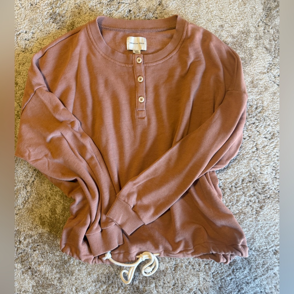 American Eagle sweater